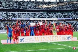 马克斯·舍泽关键登板备受瞩目