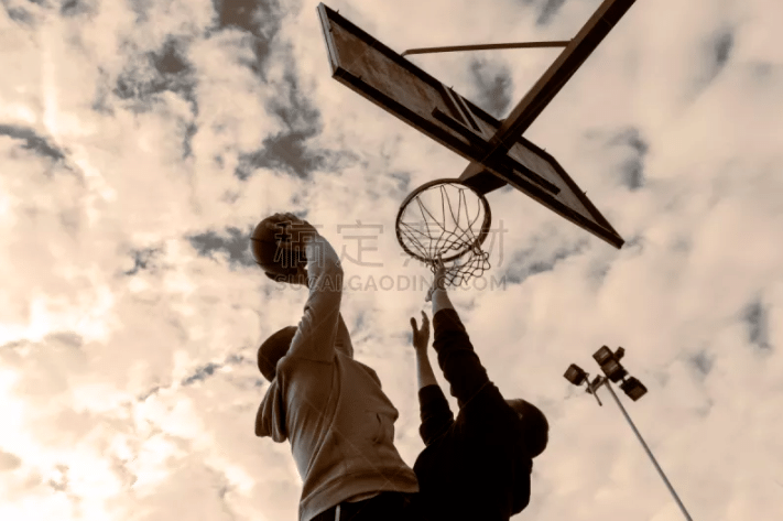 穆帅：我对结果极度失望，但对球队的成长和整体表现非常满意