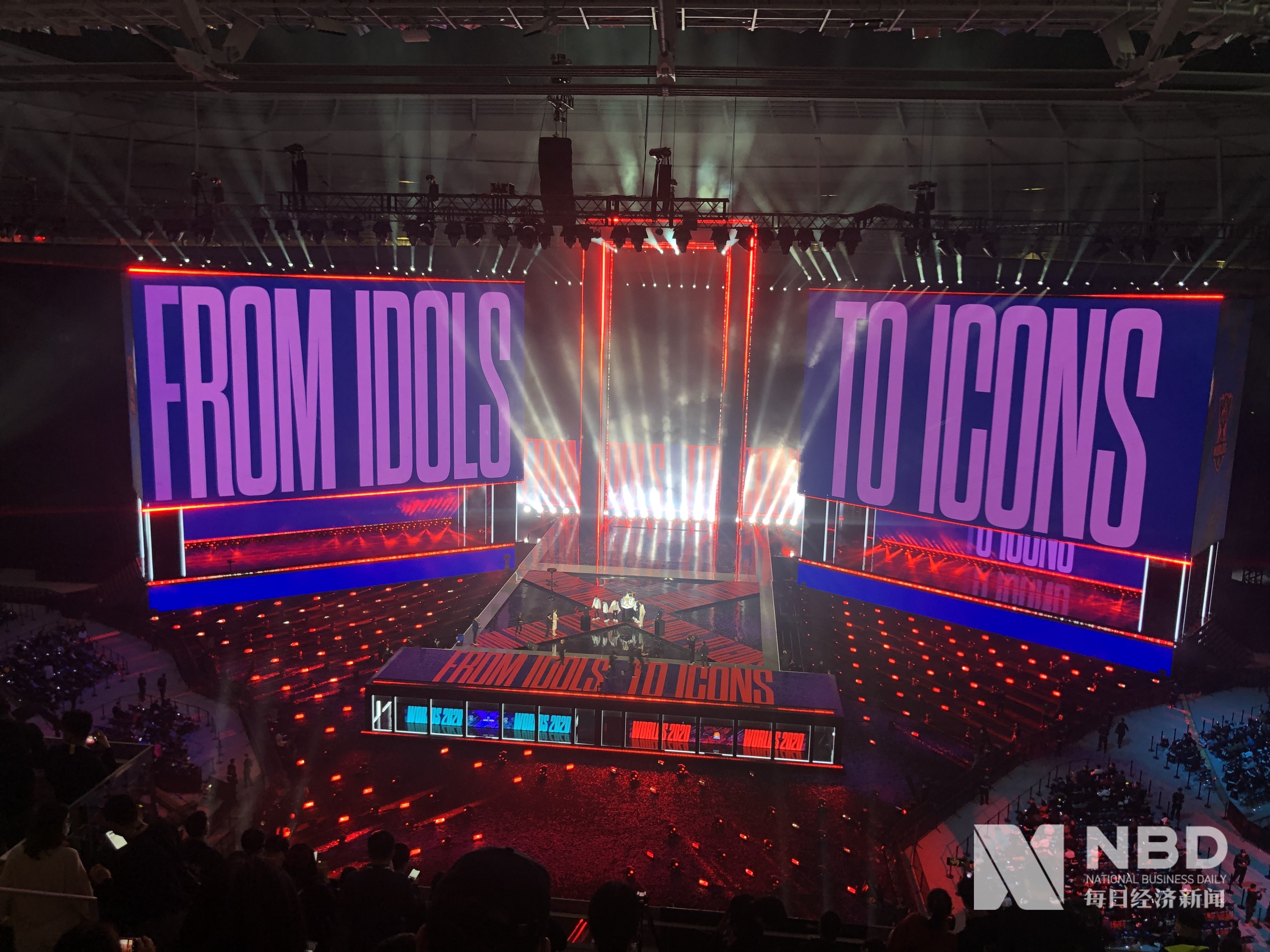 钟时头球破 钟时头球破